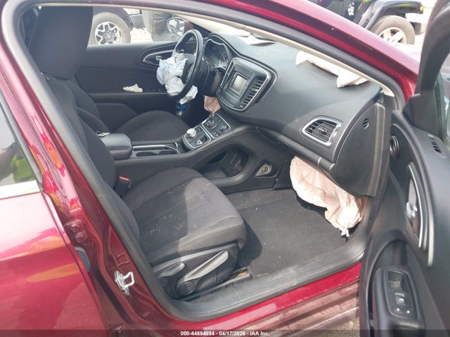 44894694 :رقم المزاد ، 1C3CCCAB9FN692202 vin ، 2015 Chrysler 200 Limited مزاد بيع