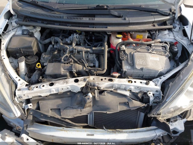 JTDKDTB38G1123023 Toyota Prius C Two