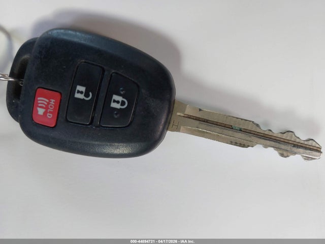 JTDKDTB38G1123023 Toyota Prius C Two