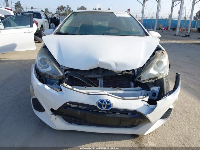 JTDKDTB38G1123023 Toyota Prius C Two