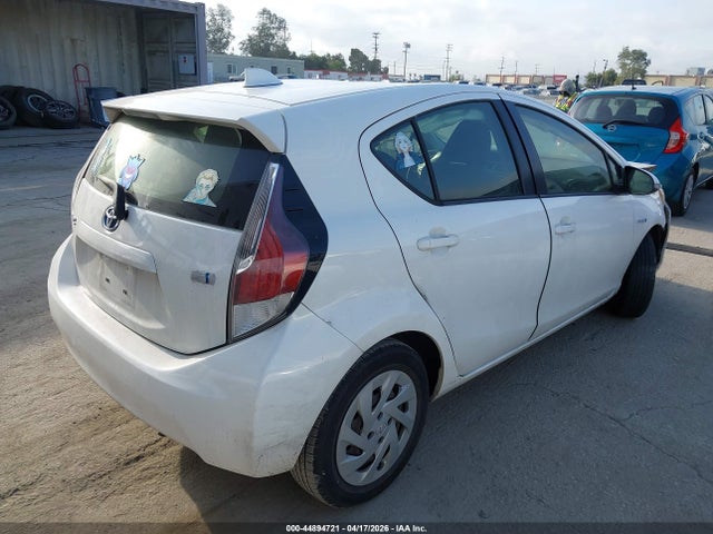 JTDKDTB38G1123023 Toyota Prius C Two
