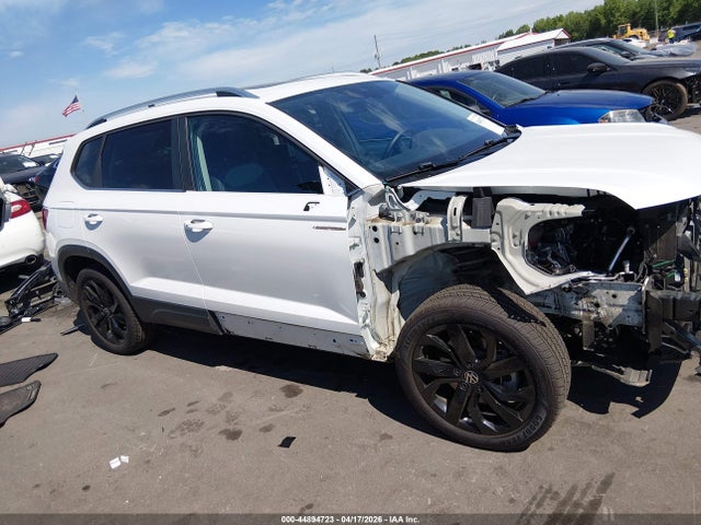 44894723 :رقم المزاد ، 3VV1X7B25NM004171 vin ، 2022 Volkswagen Taos 1.5t Sel مزاد بيع