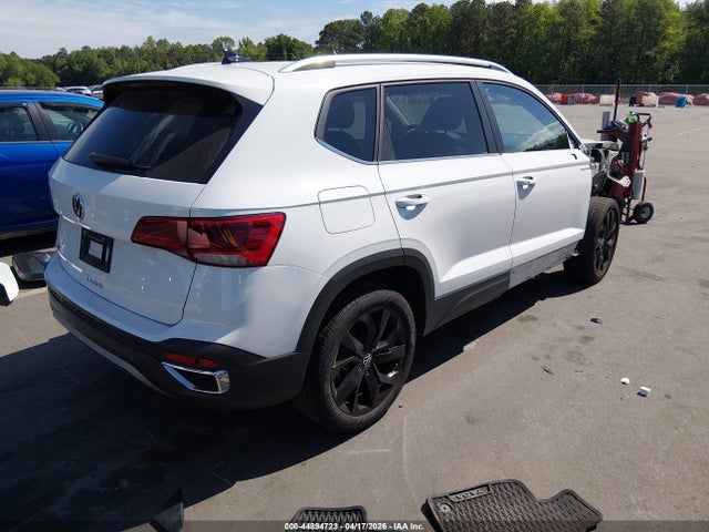 44894723 :رقم المزاد ، 3VV1X7B25NM004171 vin ، 2022 Volkswagen Taos 1.5t Sel مزاد بيع