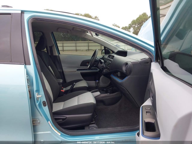 2013 Toyota Prius C Two მანქანა იყიდება აუქციონზე, vin: JTDKDTB39D1041457, აუქციონის ნომერი: 44894724