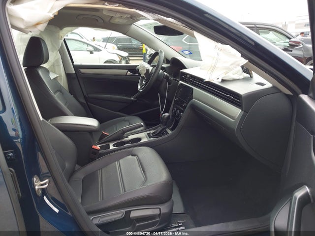 2022 Volkswagen Passat 2.0t Se მანქანა იყიდება აუქციონზე, vin: 1VWSA7A3XNC008147, აუქციონის ნომერი: 44894730