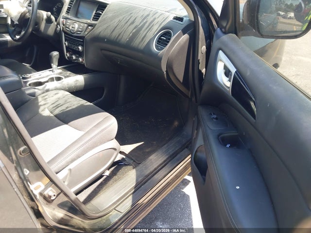 44894764 :رقم المزاد ، 5N1DR2MM2KC576850 vin ، 2019 Nissan Pathfinder Sv مزاد بيع