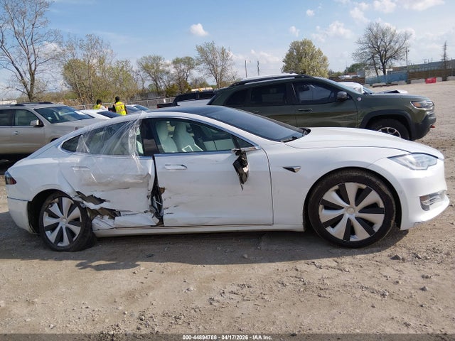 2021 Tesla Model S Long Range Dual Motor All-wheel Drive/long Range Plus Dual Motor All-wheel Drive მანქანა იყიდება აუქციონზე, vin: 5YJSA1E24MF424729, აუქციონის ნომერი: 44894788