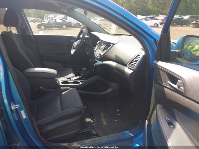 44894807 :رقم المزاد ، KM8J33A41HU506192 vin ، 2017 Hyundai Tucson Se مزاد بيع