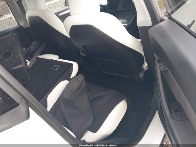44894817 :رقم المزاد ، 7SAYGDED0SF229710 vin ، 2025 Tesla Model Y Long Range Dual Motor Rear-wheel Drive مزاد بيع