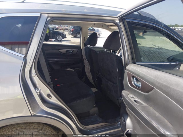 2016 Nissan Rogue Sv მანქანა იყიდება აუქციონზე, vin: JN8AT2MV1GW140647, აუქციონის ნომერი: 44894833