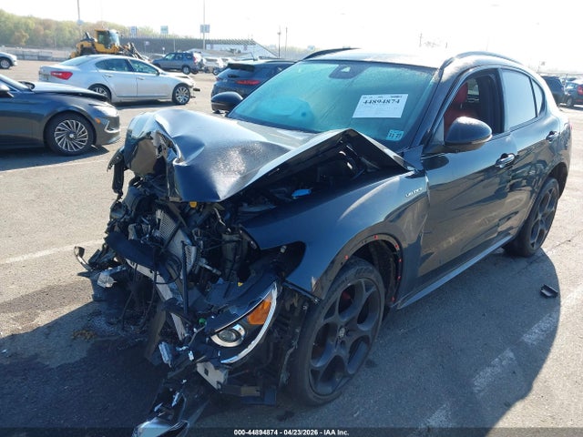 2023 Alfa Romeo Stelvio Veloce Awd მანქანა იყიდება აუქციონზე, vin: ZASPAKBN8P7D53644, აუქციონის ნომერი: 44894874