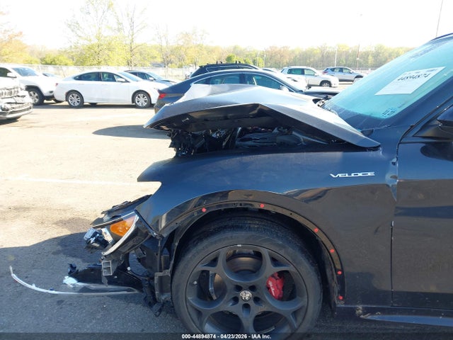 2023 Alfa Romeo Stelvio Veloce Awd მანქანა იყიდება აუქციონზე, vin: ZASPAKBN8P7D53644, აუქციონის ნომერი: 44894874