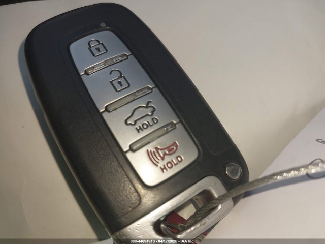 44894913 :رقم المزاد ، 5NPEC4AC7CH323921 vin ، 2012 Hyundai Sonata Limited مزاد بيع