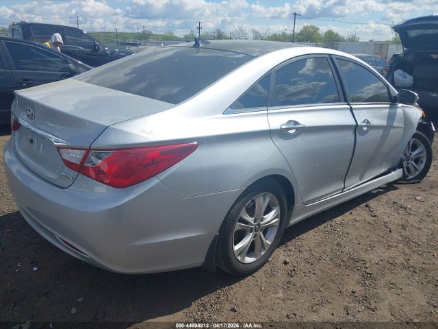 44894913 :رقم المزاد ، 5NPEC4AC7CH323921 vin ، 2012 Hyundai Sonata Limited مزاد بيع