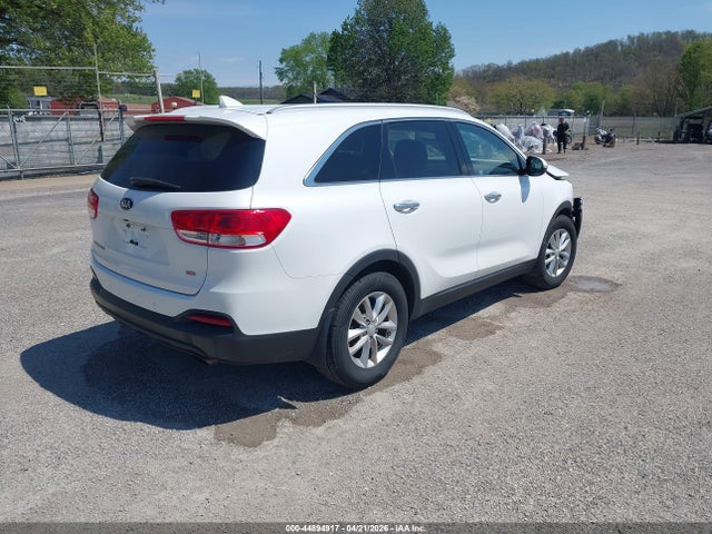 Продажа на аукционе авто 2017 Kia Sorento 2.4l Lx, vin: 5XYPG4A31HG256633, номер лота: 44894917