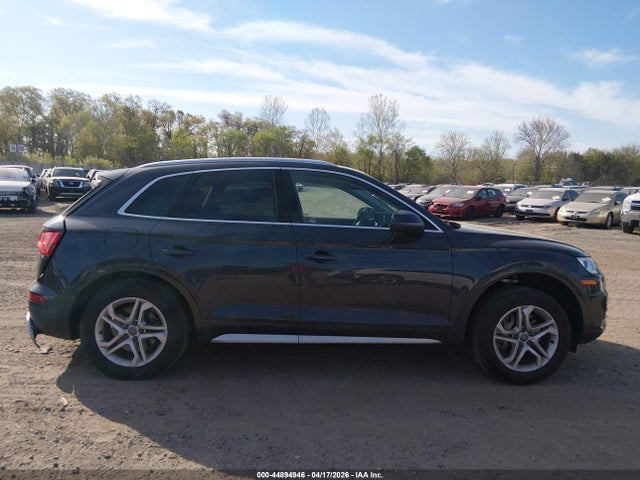 44894946 :رقم المزاد ، WA1BNAFY3J2207107 vin ، 2018 Audi Q5 2.0t Premium/2.0t Tech Premium مزاد بيع