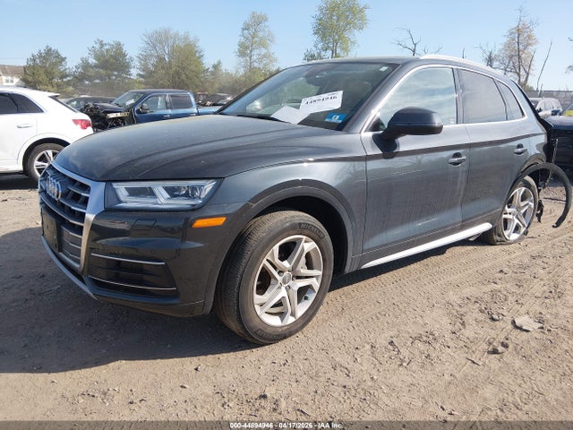 44894946 :رقم المزاد ، WA1BNAFY3J2207107 vin ، 2018 Audi Q5 2.0t Premium/2.0t Tech Premium مزاد بيع