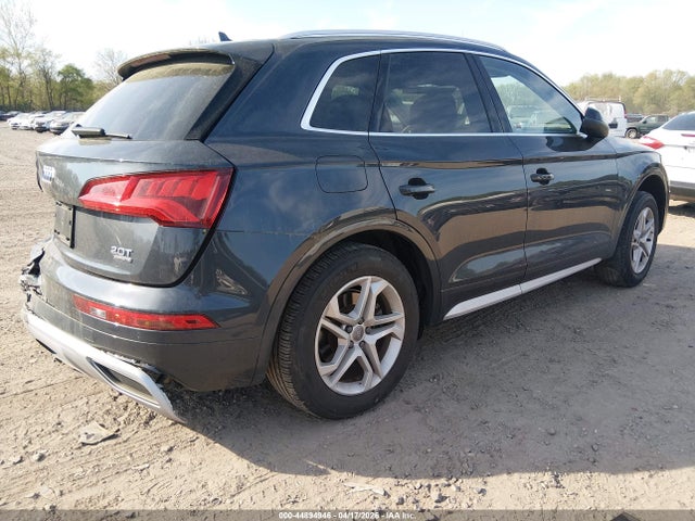 44894946 :رقم المزاد ، WA1BNAFY3J2207107 vin ، 2018 Audi Q5 2.0t Premium/2.0t Tech Premium مزاد بيع