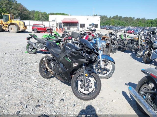 44894957 :رقم المزاد ، ML5EXGH15RDA31531 vin ، 2024 Kawasaki Ex500 H مزاد بيع