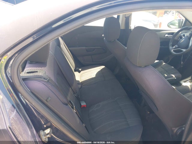 44894966 :رقم المزاد ، 1G1JC5SH5F4178086 vin ، 2015 Chevrolet Sonic Lt Auto مزاد بيع