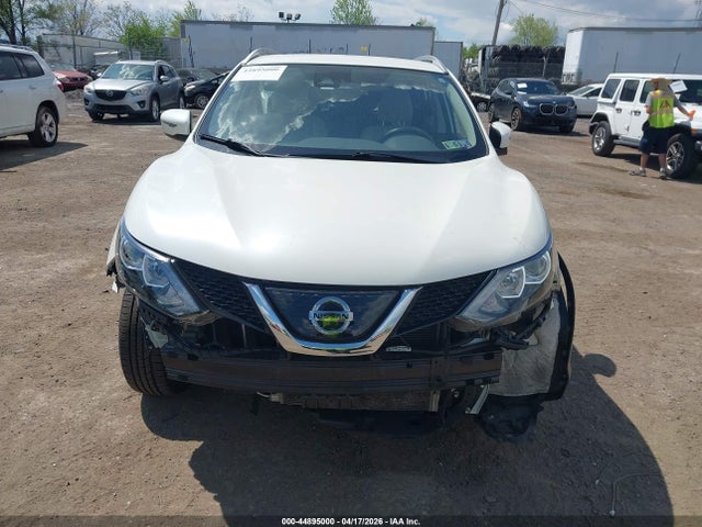 JN1BJ1CR7KW348967 Nissan Rogue Sport Sv
