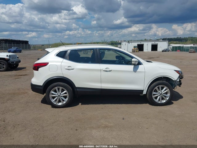 JN1BJ1CR7KW348967 Nissan Rogue Sport Sv