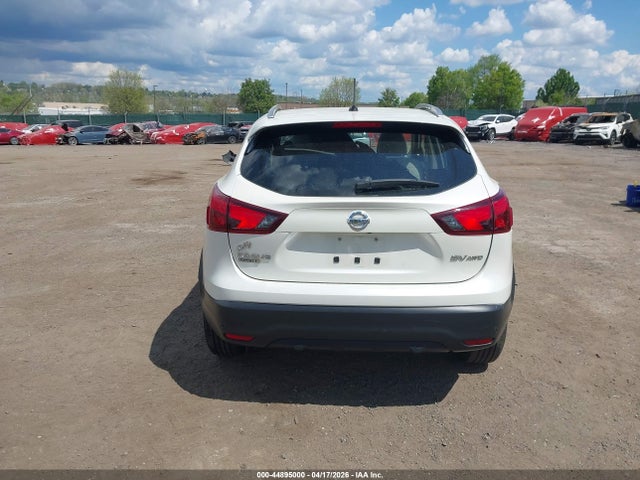 JN1BJ1CR7KW348967 Nissan Rogue Sport Sv