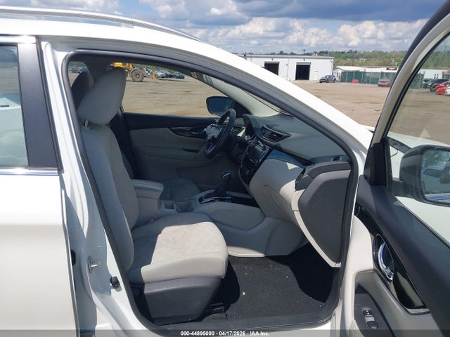 JN1BJ1CR7KW348967 Nissan Rogue Sport Sv