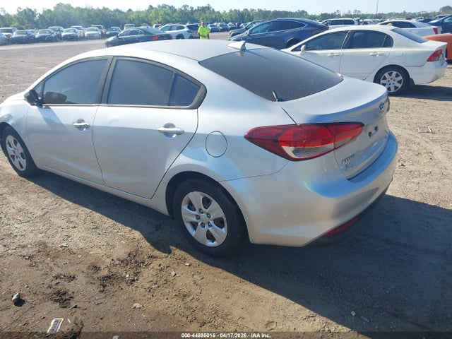 Aukcja sprzedaży 2018 Kia Forte Lx, vin: 3KPFL4A77JE249876, numer aukcji: 44895016