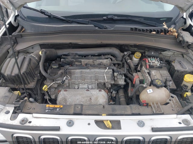 2016 JEEP RENEGADE ZACCJBDTXGPE03367 Photo 9