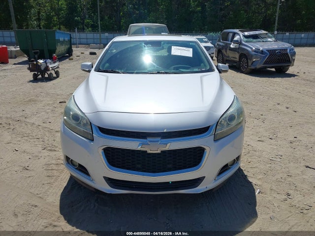 2015 Chevrolet Malibu 1lz მანქანა იყიდება აუქციონზე, vin: 1G11F5SL5FF253045, აუქციონის ნომერი: 44895048