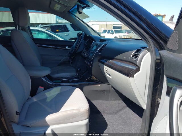 Продажа на аукционе авто 2014 Kia Sorento Lx V6, vin: 5XYKTDA79EG513932, номер лота: 44895071