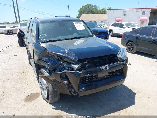 44895145 :رقم المزاد ، JTEBU5JRXL5758955 vin ، 2020 Toyota 4runner Sr5 مزاد بيع