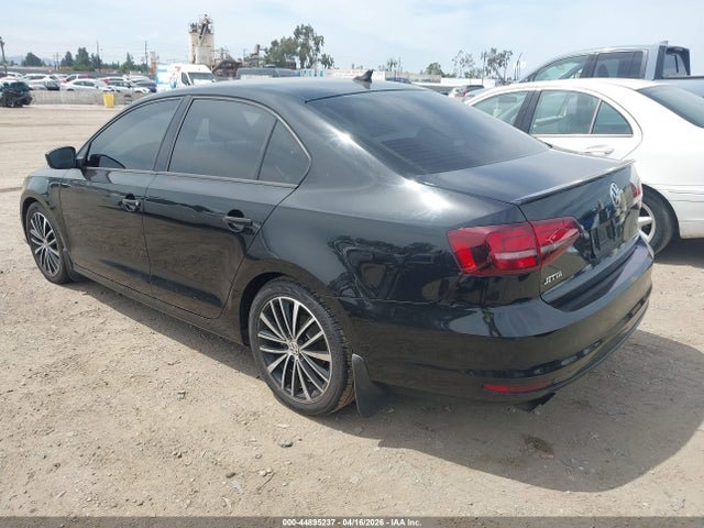 3VWD17AJ9GM304768 Volkswagen Jetta 1.8t Sport