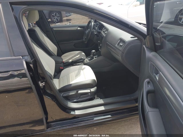 3VWD17AJ9GM304768 Volkswagen Jetta 1.8t Sport