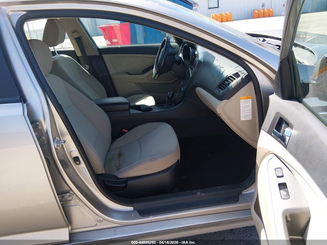 Продажа на аукционе авто 2013 Kia Optima Hybrid Lx, vin: KNAGM4AD4D5052779, номер лота: 44895250