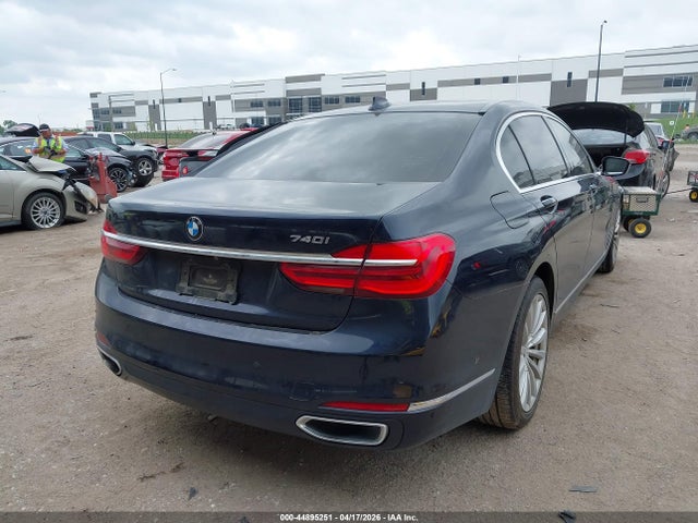 2016 Bmw 740i მანქანა იყიდება აუქციონზე, vin: WBA7E2C56GG546822, აუქციონის ნომერი: 44895251