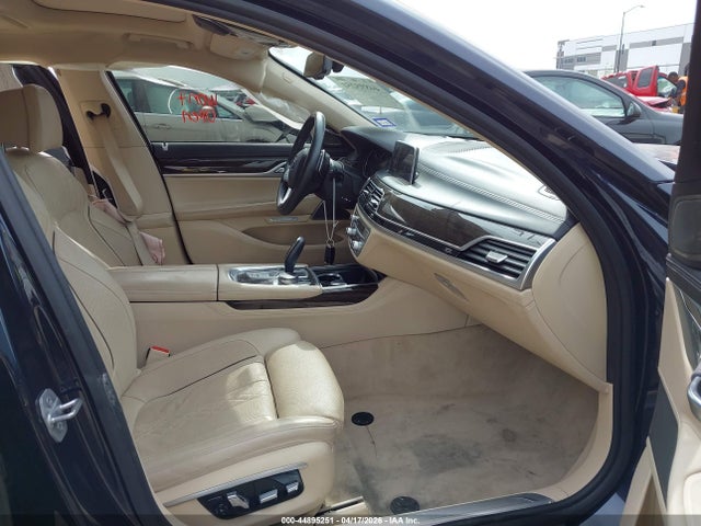 2016 Bmw 740i მანქანა იყიდება აუქციონზე, vin: WBA7E2C56GG546822, აუქციონის ნომერი: 44895251