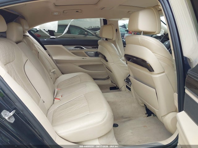 2016 Bmw 740i მანქანა იყიდება აუქციონზე, vin: WBA7E2C56GG546822, აუქციონის ნომერი: 44895251