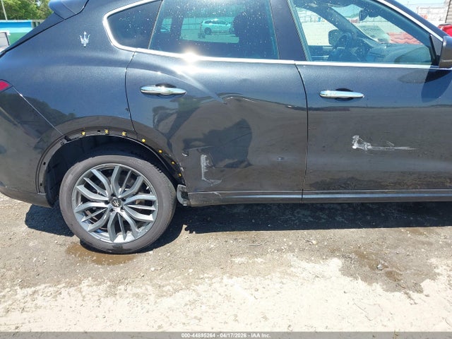 Продаж на аукціоні авто 2022 Maserati Levante Gt, vin: ZN661XUA6NX388724, номер лоту: 44895264