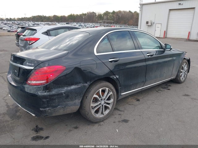 Продаж на аукціоні авто 2015 Mercedes-benz C 300 4matic, vin: 55SWF4KB2FU010102, номер лоту: 44895268