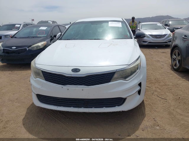 5XXGT4L38JG209635 KIA Optima Lx