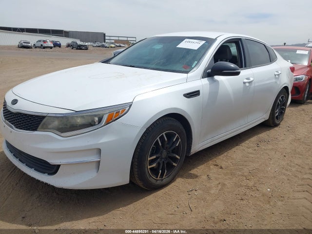 5XXGT4L38JG209635 KIA Optima Lx