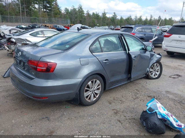 3VWD67AJXGM374443 Volkswagen Jetta 1.4t Se