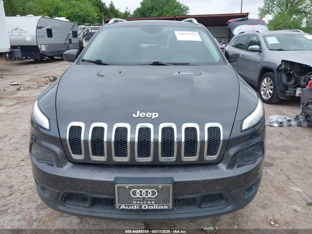 2015 Jeep Cherokee Latitude მანქანა იყიდება აუქციონზე, vin: 1C4PJLCBXFW720423, აუქციონის ნომერი: 44895359