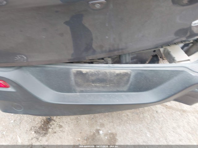 2015 Jeep Cherokee Latitude მანქანა იყიდება აუქციონზე, vin: 1C4PJLCBXFW720423, აუქციონის ნომერი: 44895359