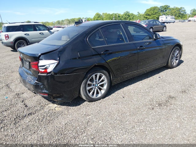 Продажа на аукционе авто 2016 Bmw 320i, vin: WBA8E1G50GNT99885, номер лота: 44895364