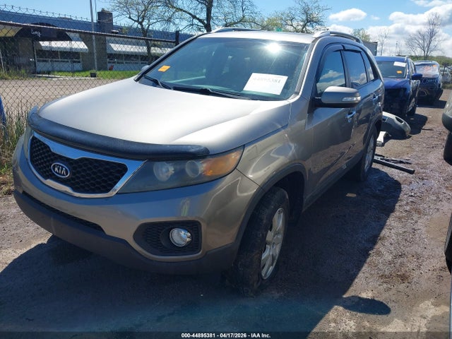 44895381 :رقم المزاد ، 5XYKT3A14BG110815 vin ، 2011 Kia Sorento Lx مزاد بيع