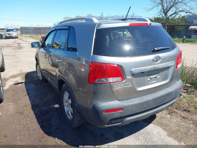44895381 :رقم المزاد ، 5XYKT3A14BG110815 vin ، 2011 Kia Sorento Lx مزاد بيع