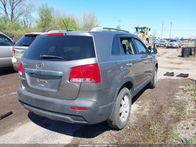 44895381 :رقم المزاد ، 5XYKT3A14BG110815 vin ، 2011 Kia Sorento Lx مزاد بيع